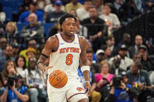 扛起进攻!阿努诺比半场10中7拿19分5助 得分创个人赛季半场新高